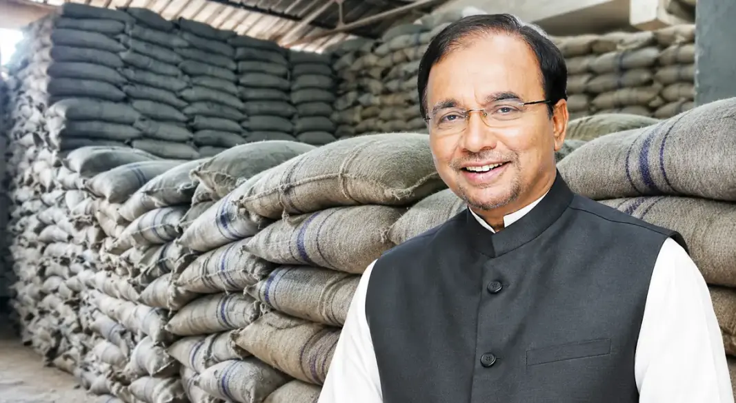 আ.লীগ নেতার গুদামে মিলল খাদ্য অধিদপ্তরের ৫ হাজার বস্তা গম