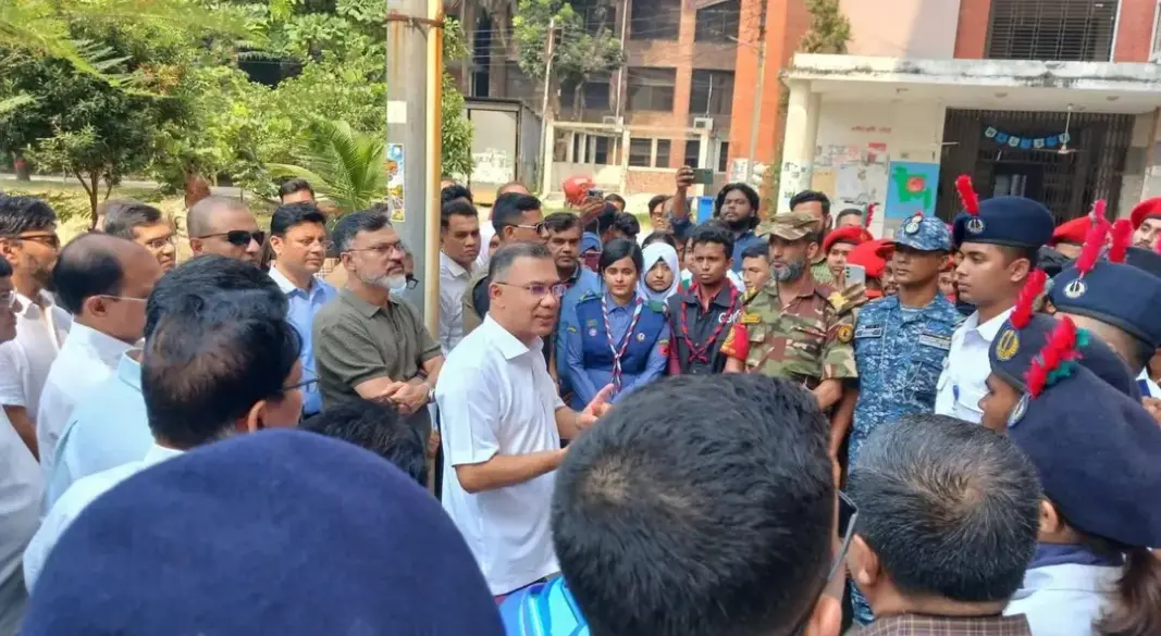 ঢাকার বায়ু দূষণ রোধে নিমগাছ রোপণের পরামর্শ প্রধানমন্ত্রীর