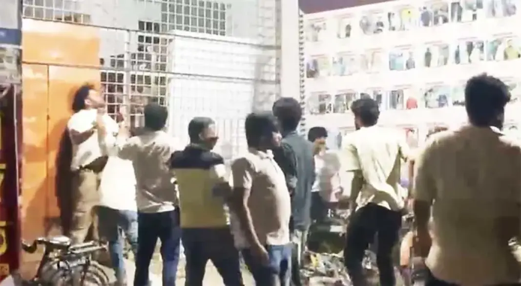 রাবিতে সাংবাদিকদের ওপর হামলায় তদন্ত কমিটি গঠন, মামলা করবে হল প্রশাসন
