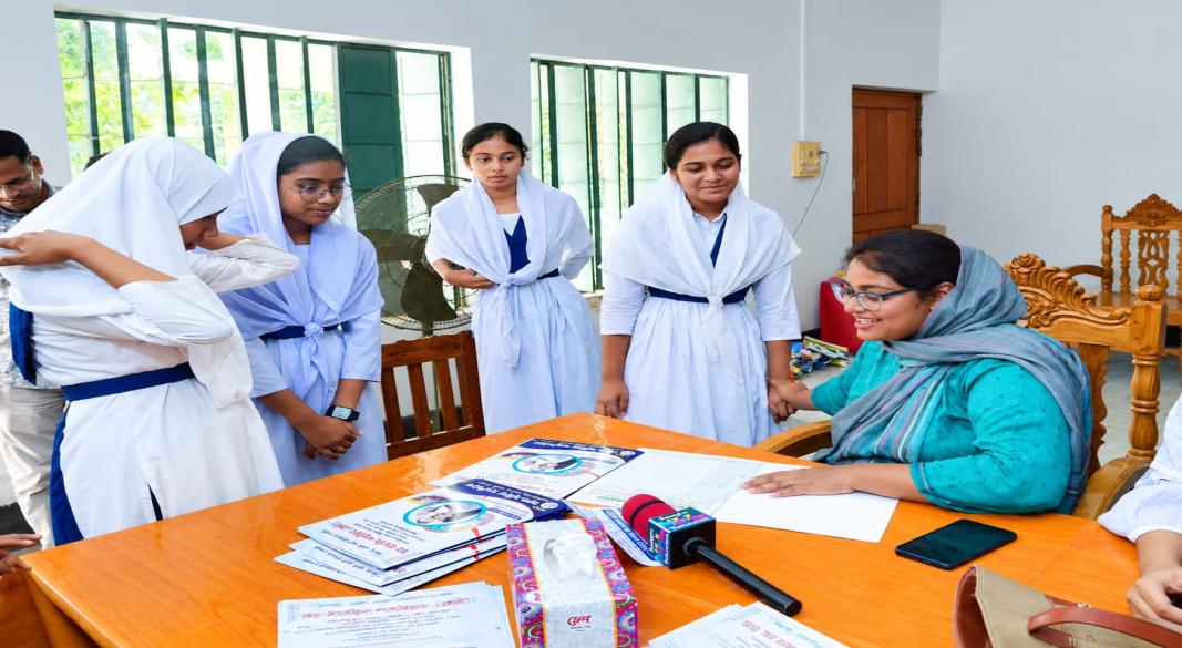 ধনবাড়ী নওয়াব ইনস্টিটিউশনের শিক্ষার্থীদের ফ্রি স্বাস্থ্যসেবা প্রদান