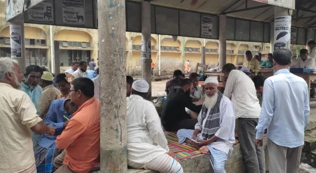 ঠাকুরগাঁওয়ে দলিল লেখক সমিতির নামে চাঁদা আদায়ের অভিযোগ
