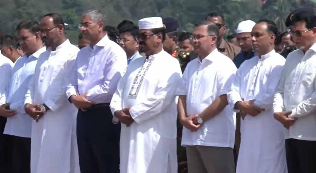 বিএনপি নেতা সালাহউদ্দিন আহমেদের জানাজায় প্রধানমন্ত্রী তারেক রহমান
